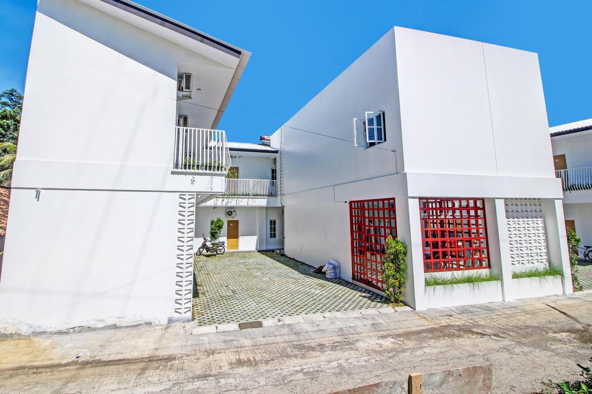 Super Oyo Collection O 92363 Kp Inn Yogyakarta Exterior foto